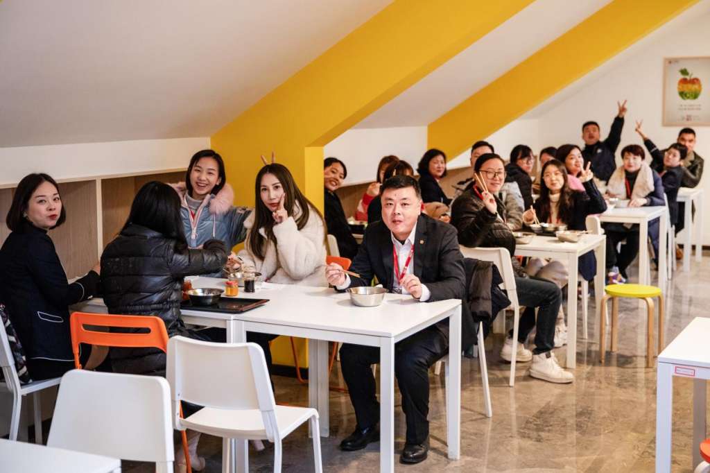You are currently viewing 企业文化 | 2019迎新春 包饺子，中闵一家其乐融融
